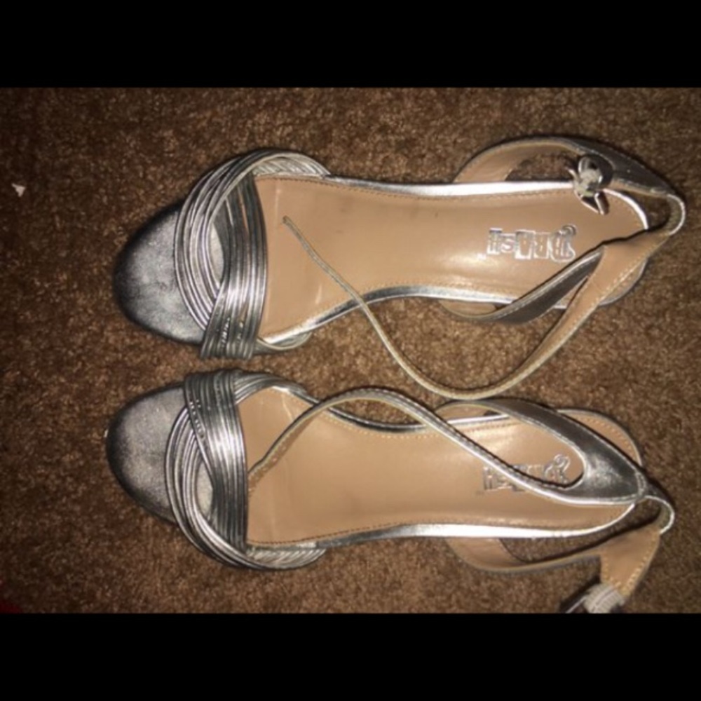 women’s heels